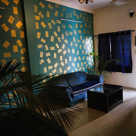 Blue Beds Homestay, Exotic 2Bhk Ac House Джабалпур Экстерьер фото