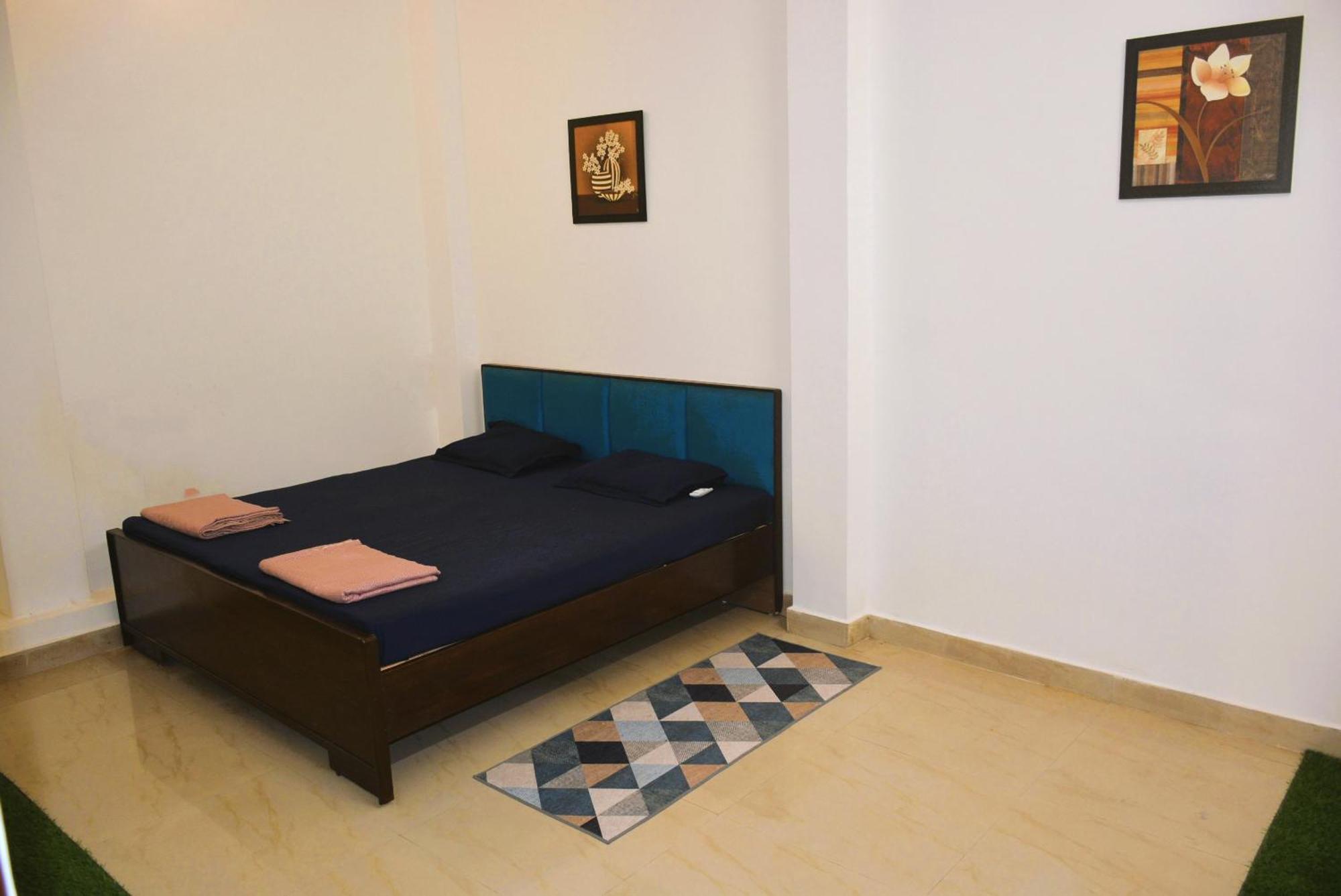 Blue Beds Homestay, Exotic 2Bhk Ac House Джабалпур Экстерьер фото