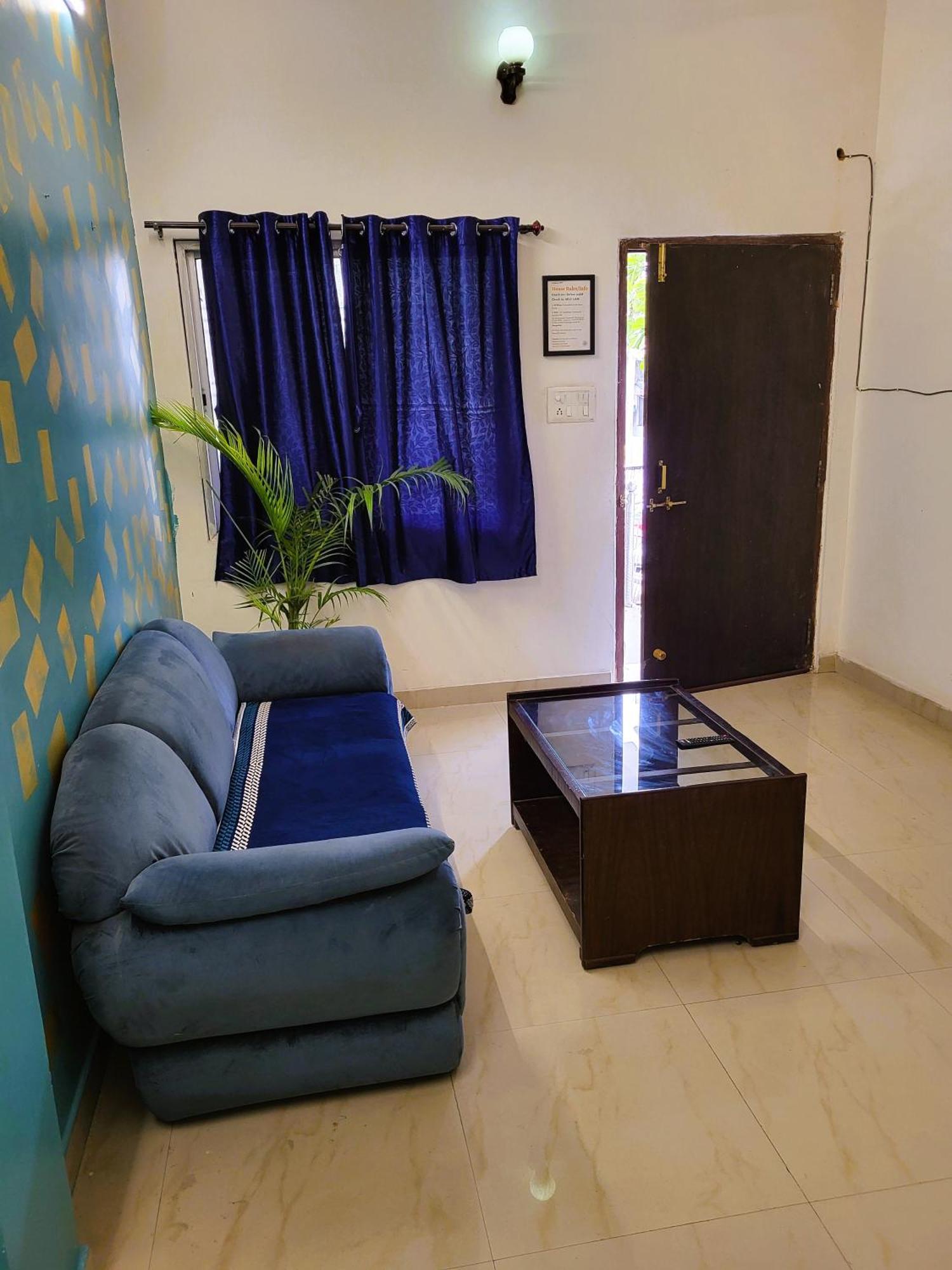 Blue Beds Homestay, Exotic 2Bhk Ac House Джабалпур Экстерьер фото